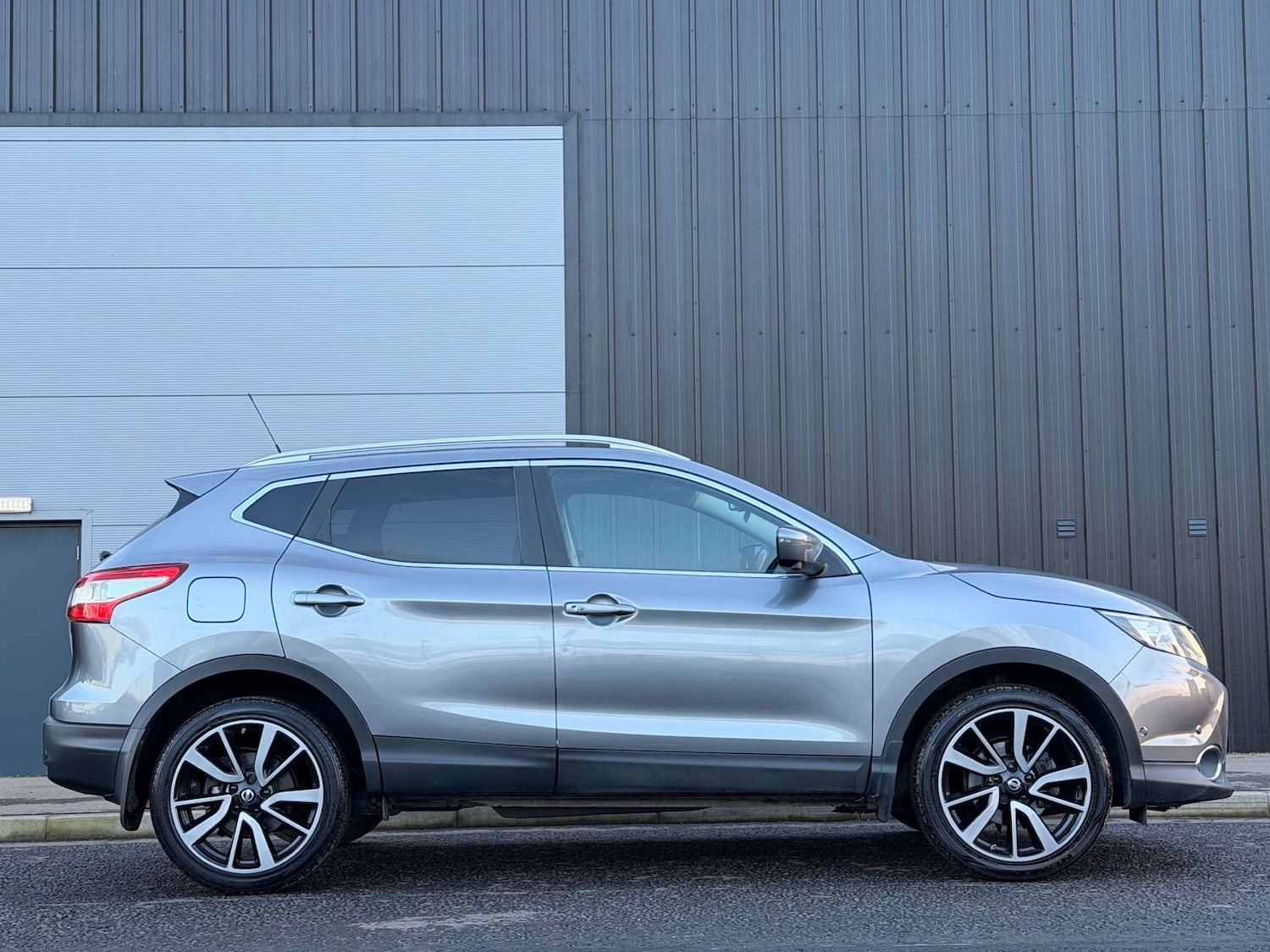 Used Nissan Qashqai 2016 for sale - 77262824: Photo 7