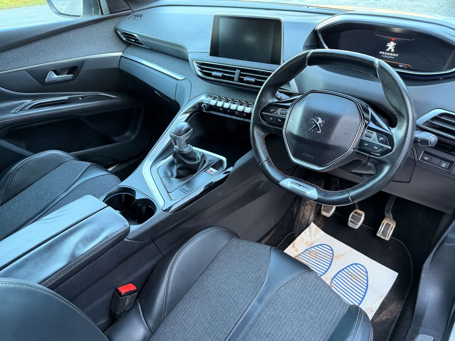 Used Peugeot 3008 2017 for sale - 77353600: Photo 2