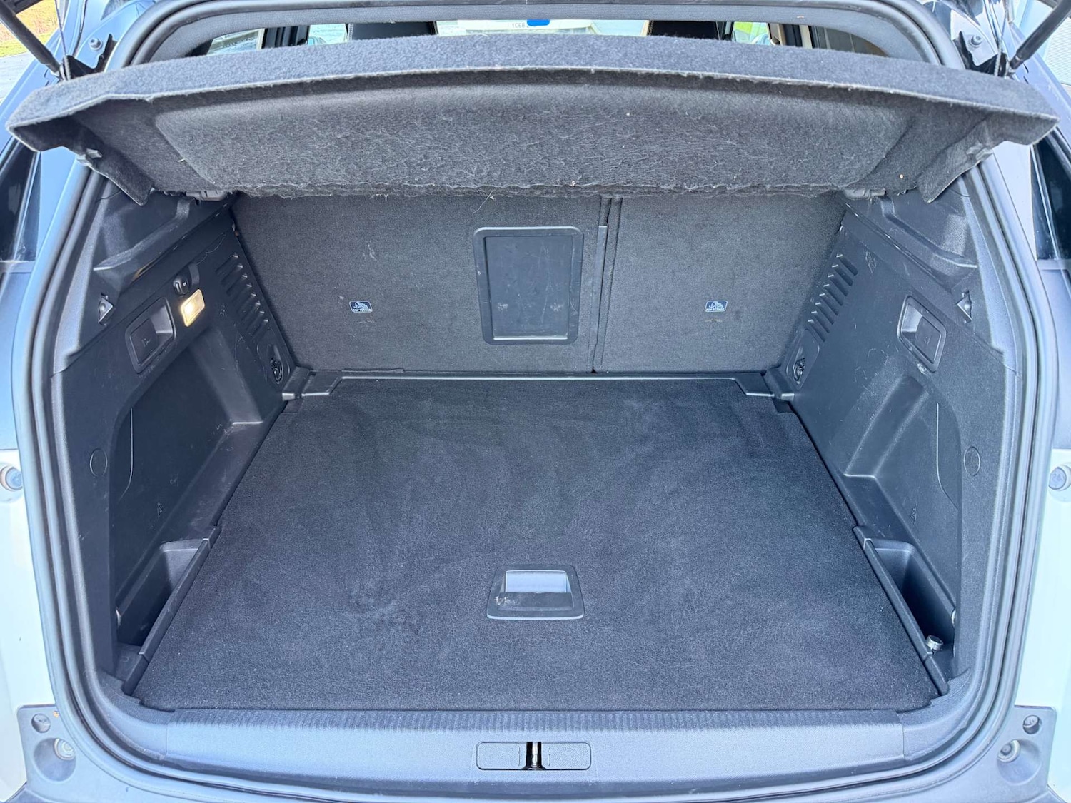 Used Peugeot 3008 2017 for sale - 77353600: Photo 20