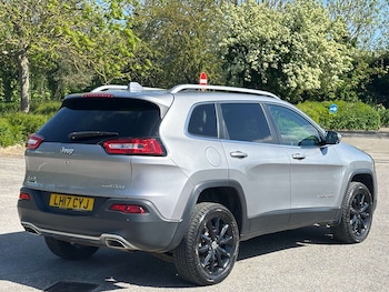 Used Jeep Cherokee 2017 for sale - 78781325: Photo