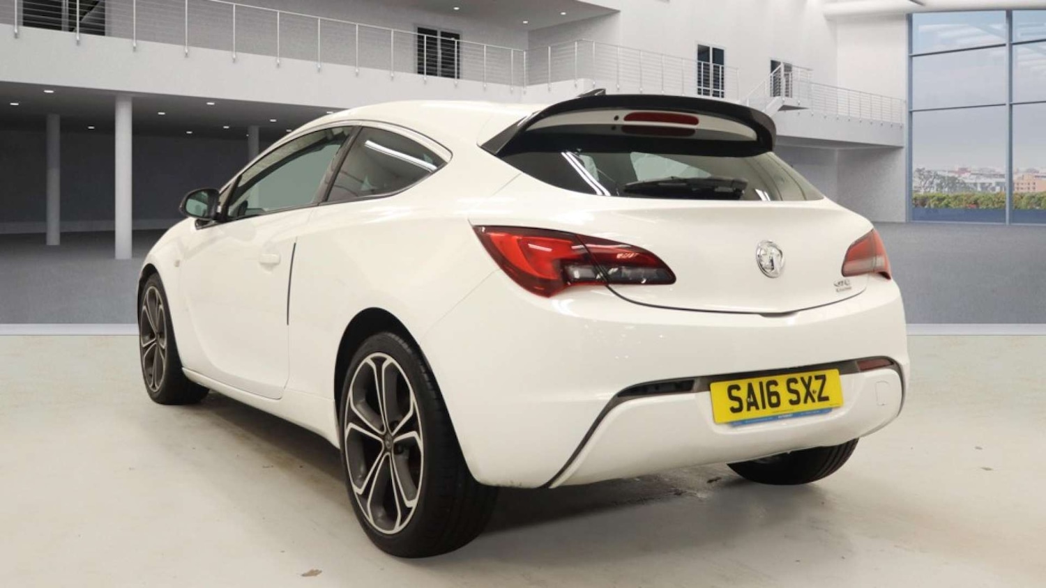 Used Vauxhall Astra GTC 2016 for sale - 77342239: Photo 3