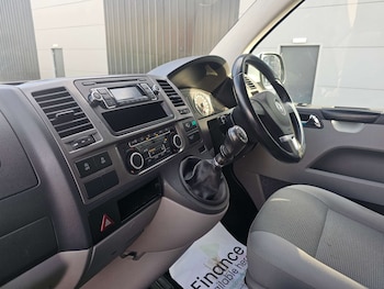 Used Volkswagen Transporter 2015 for sale - 75745474: Photo