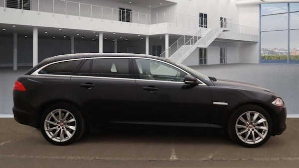 Used Jaguar XF 2014 for sale - 76231909: Photo 5