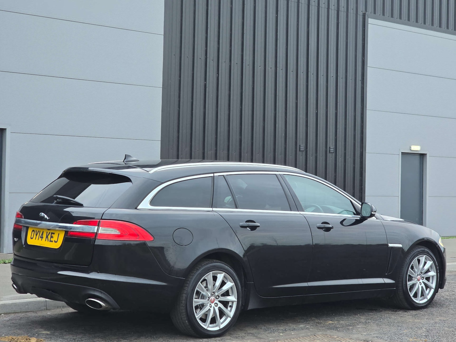 Used Jaguar XF 2014 for sale - 76231909: Photo 6