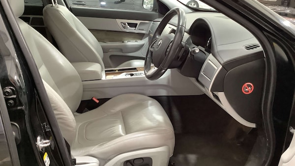 Used Jaguar XF 2014 for sale - 76231909: Photo 9