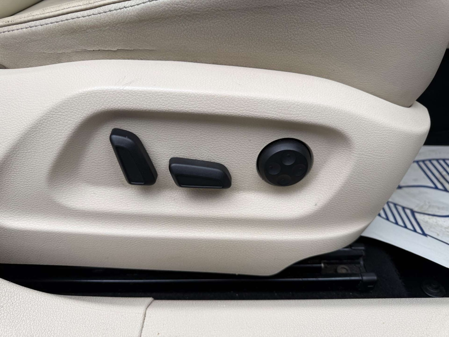 Used Volkswagen Tiguan 2012 for sale - 76209983: Photo 19