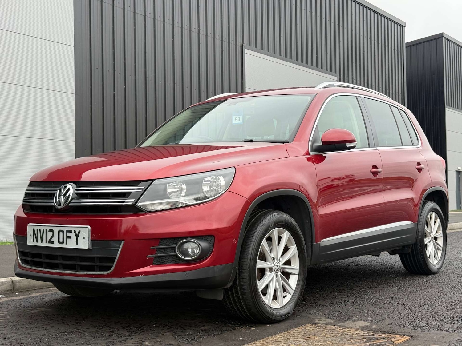 Used Volkswagen Tiguan 2012 for sale - 76209983: Photo 2