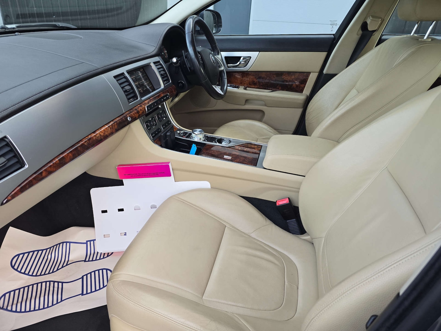 Used Jaguar XF 2014 for sale - 76105324: Photo 10