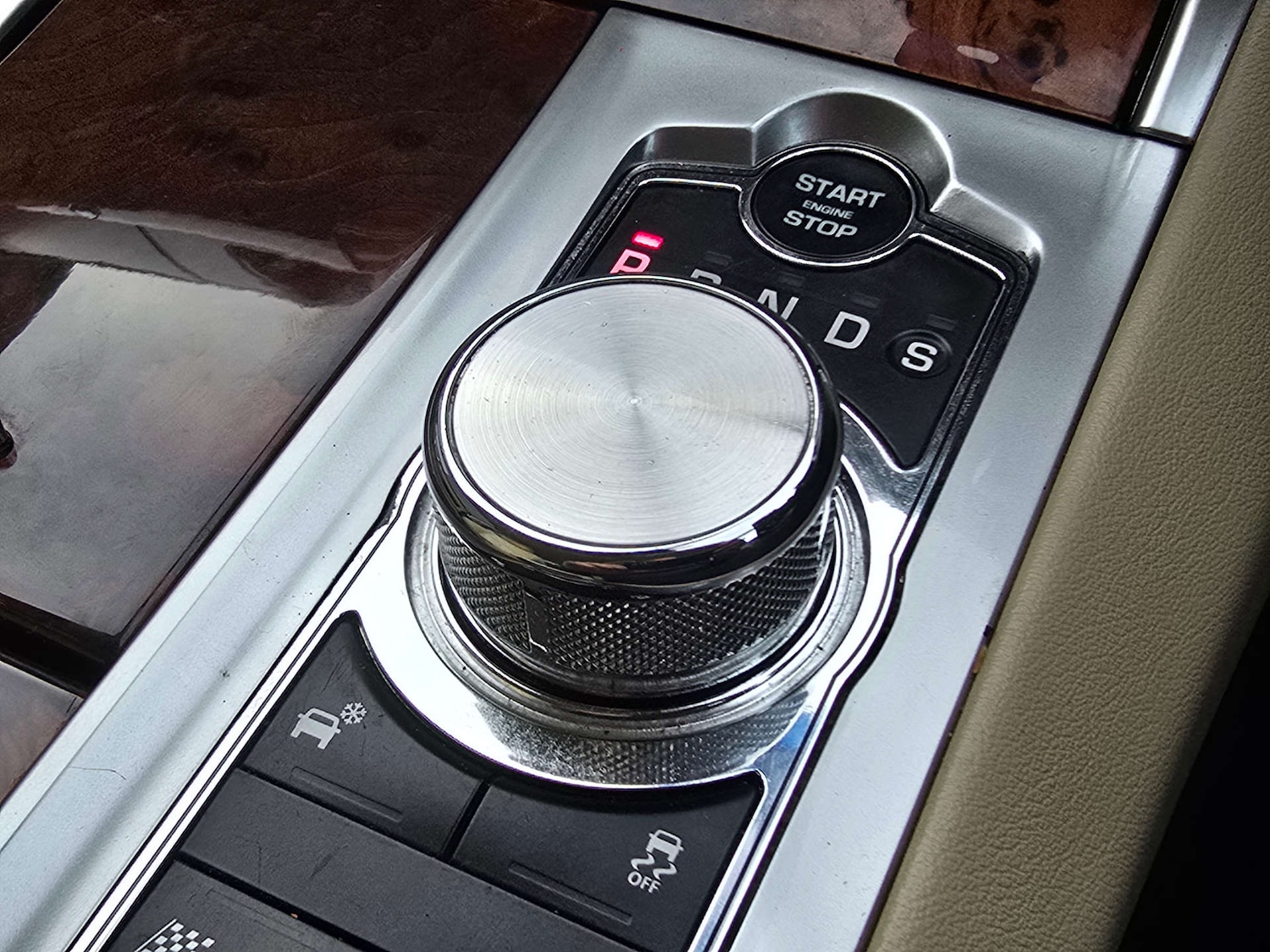 Used Jaguar XF 2014 for sale - 76105324: Photo 15