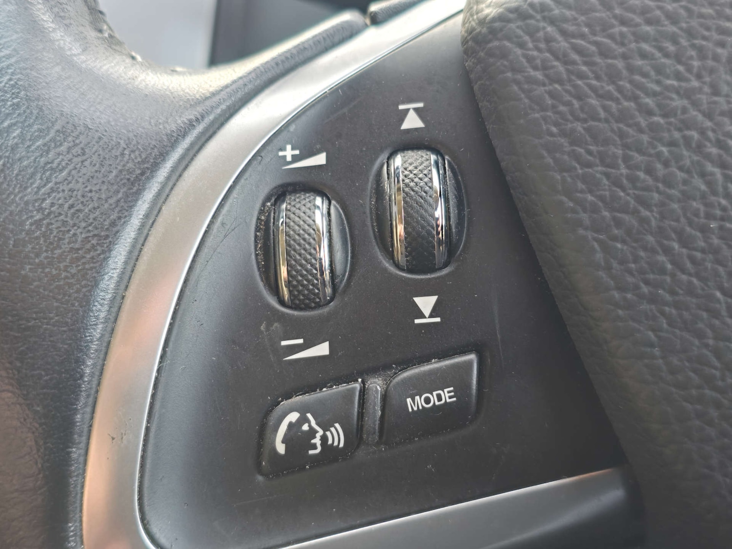 Used Jaguar XF 2014 for sale - 76105324: Photo 17