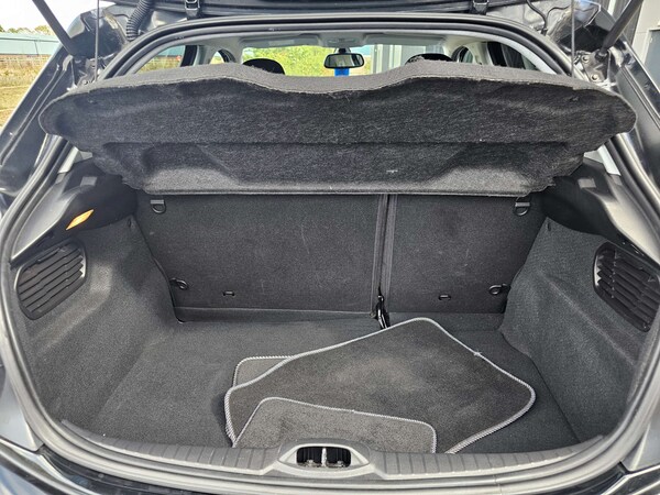 Used Peugeot 208 2018 for sale - 75673599: Photo 13
