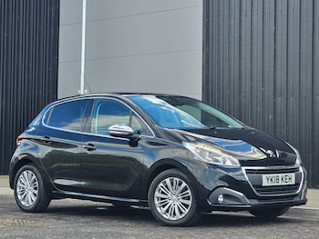 Peugeot - 208
