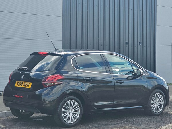 Used Peugeot 208 2018 for sale - 75673599: Photo 6