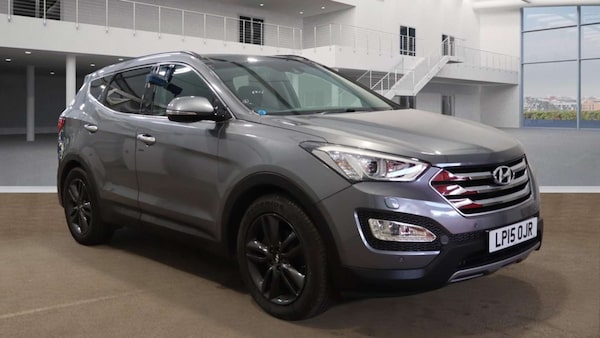 Used Hyundai Santa Fe 2015 for sale - 76274204: Photo 1