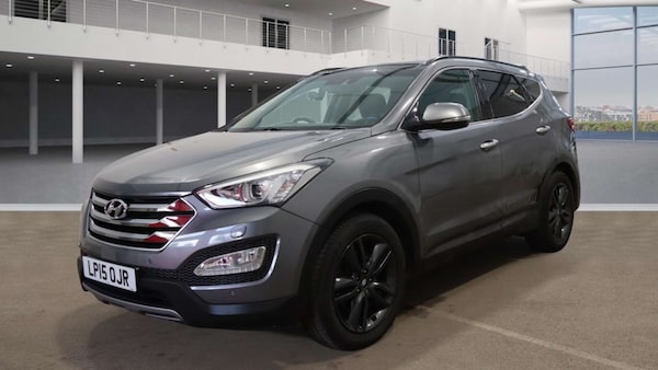 Used Hyundai Santa Fe 2015 for sale - 76274204: Photo 2