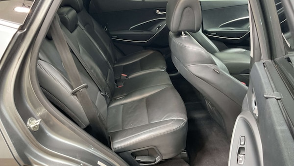 Used Hyundai Santa Fe 2015 for sale - 76274204: Photo 7