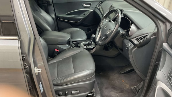 Used Hyundai Santa Fe 2015 for sale - 76274204: Photo 8