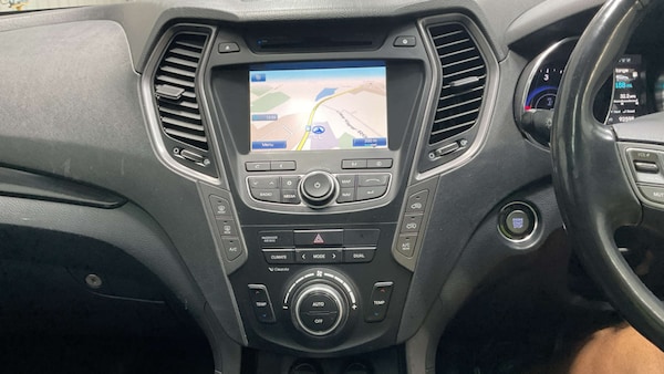 Used Hyundai Santa Fe 2015 for sale - 76274204: Photo 9