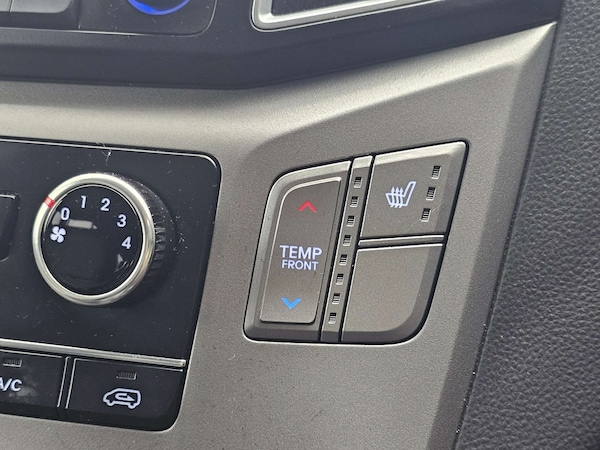 Used Hyundai i800 2016 for sale - 75530269: Photo 17