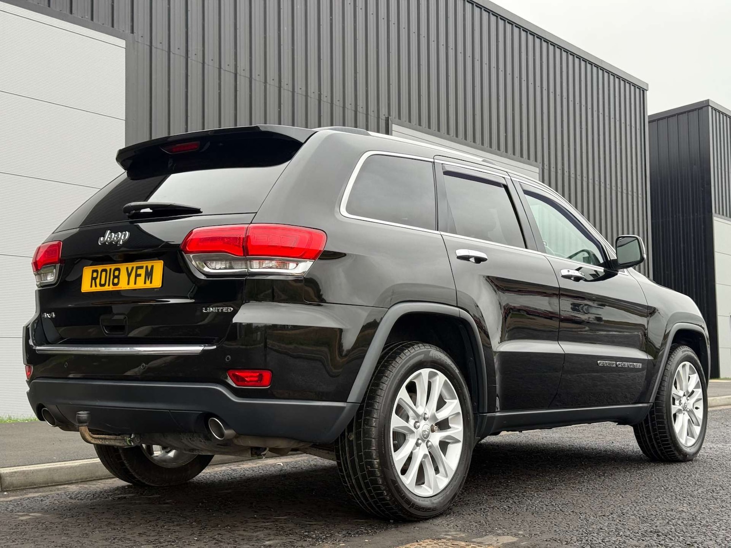 Used Jeep Grand Cherokee 2018 for sale - 76207575: Photo 3