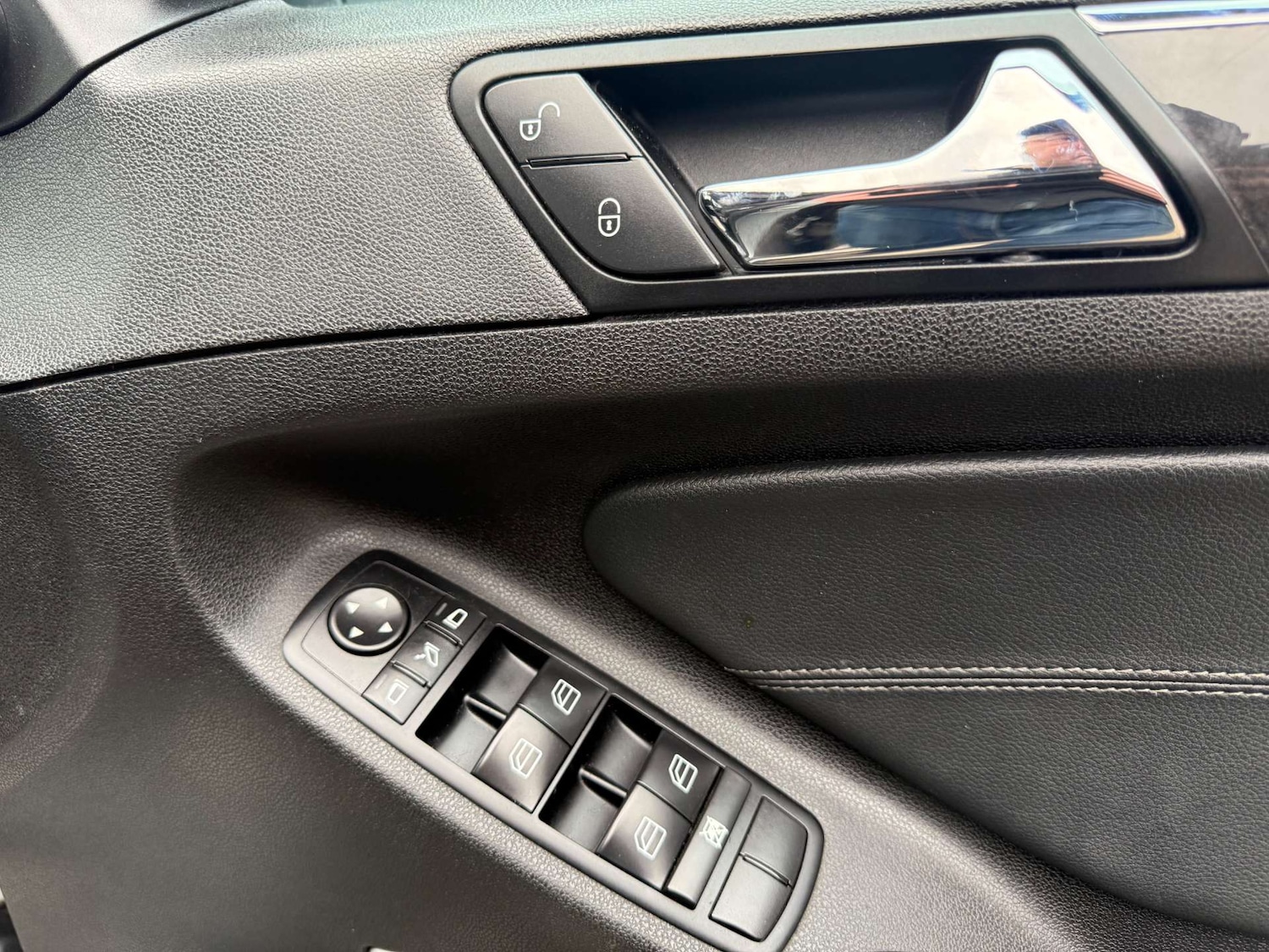 Used Mercedes-Benz M Class 2011 for sale - 76243966: Photo 18