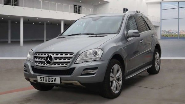 Used Mercedes-Benz M-Class 2011 for sale - 76243966: Photo 2