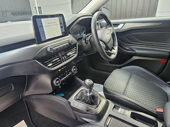 Used Ford Focus 2018 for sale - 75680345: Photo