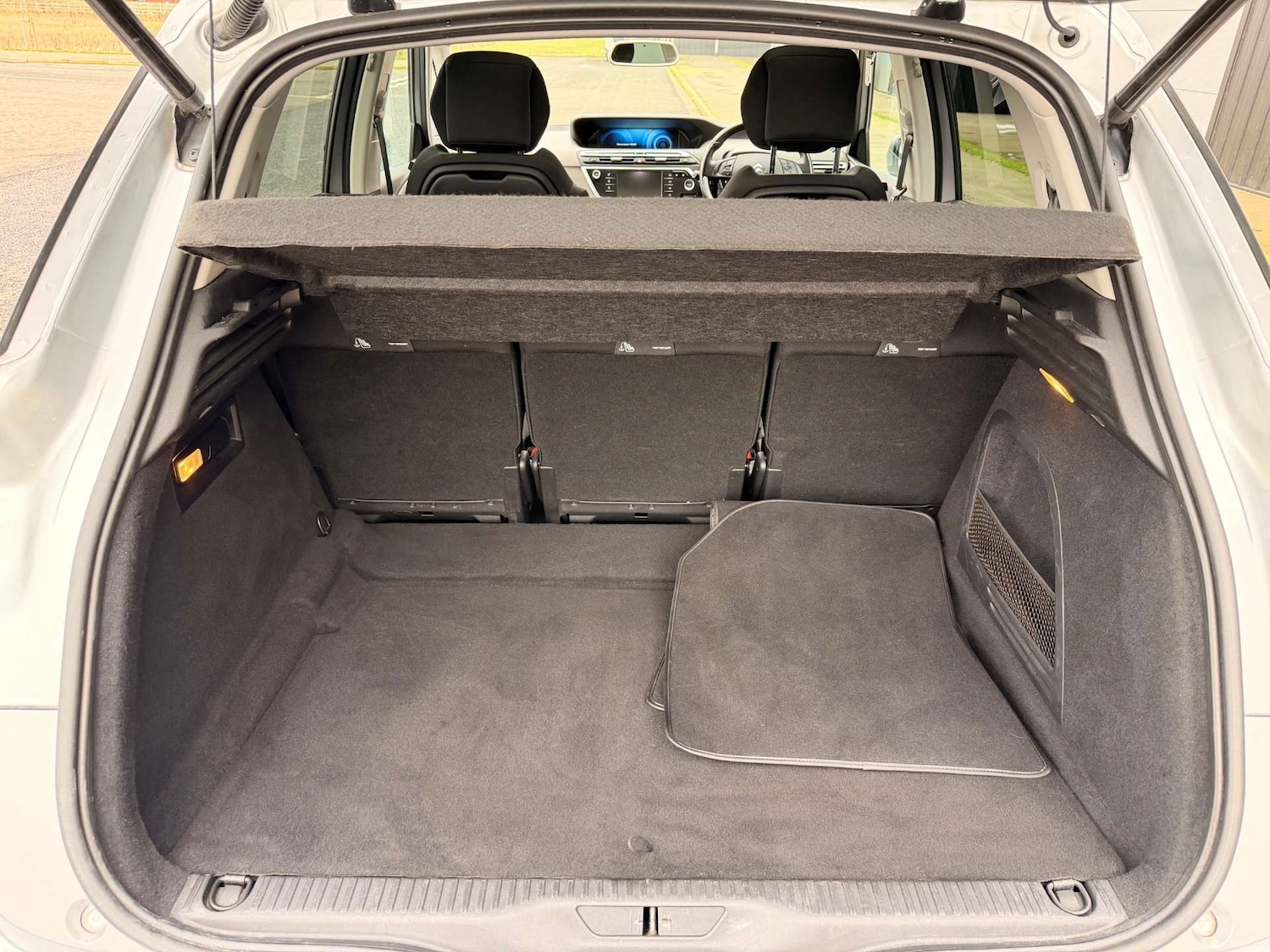 Used Citroen C4 Picasso 2016 for sale - 77315526: Photo 24