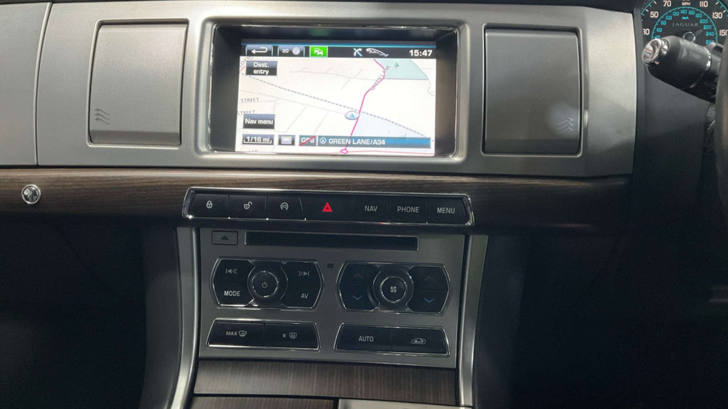 Used Jaguar XF 2013 for sale - 77558204: Photo 16