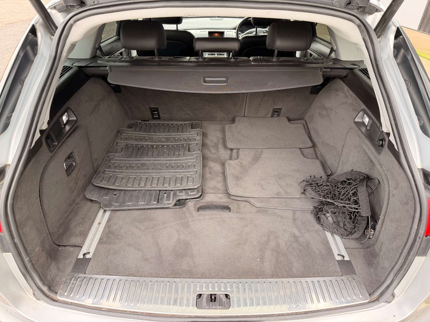 Used Jaguar XF 2013 for sale - 77558204: Photo 24