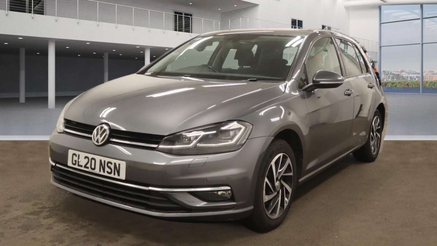 Used Volkswagen Golf 2020 for sale - 76602052: Photo 1