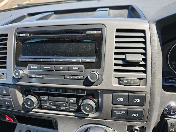 Used Volkswagen Caravelle 2015 for sale - 75545596: Photo 8