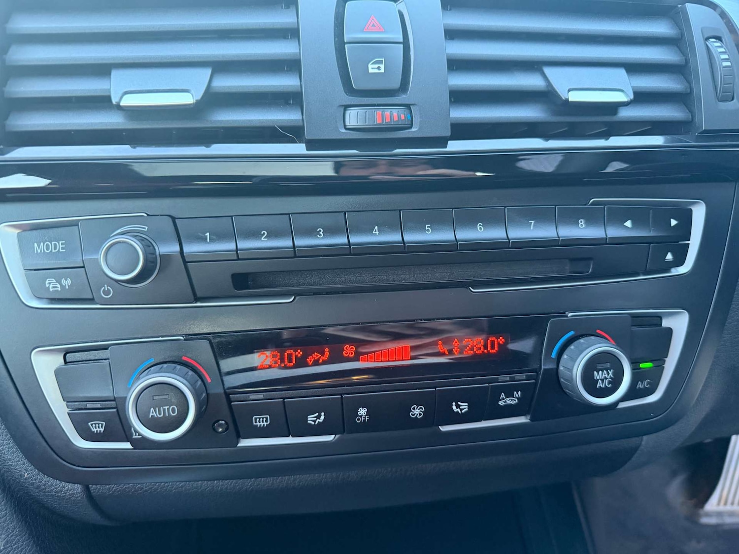 Used BMW 3 Series 2015 for sale - 77704066: Photo 32