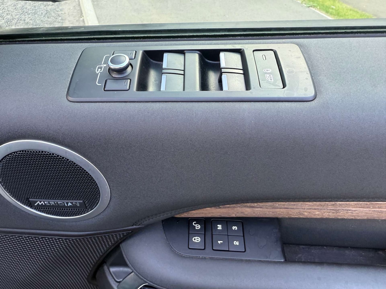 Used Land Rover Discovery 2018 for sale - 77656590: Photo 14