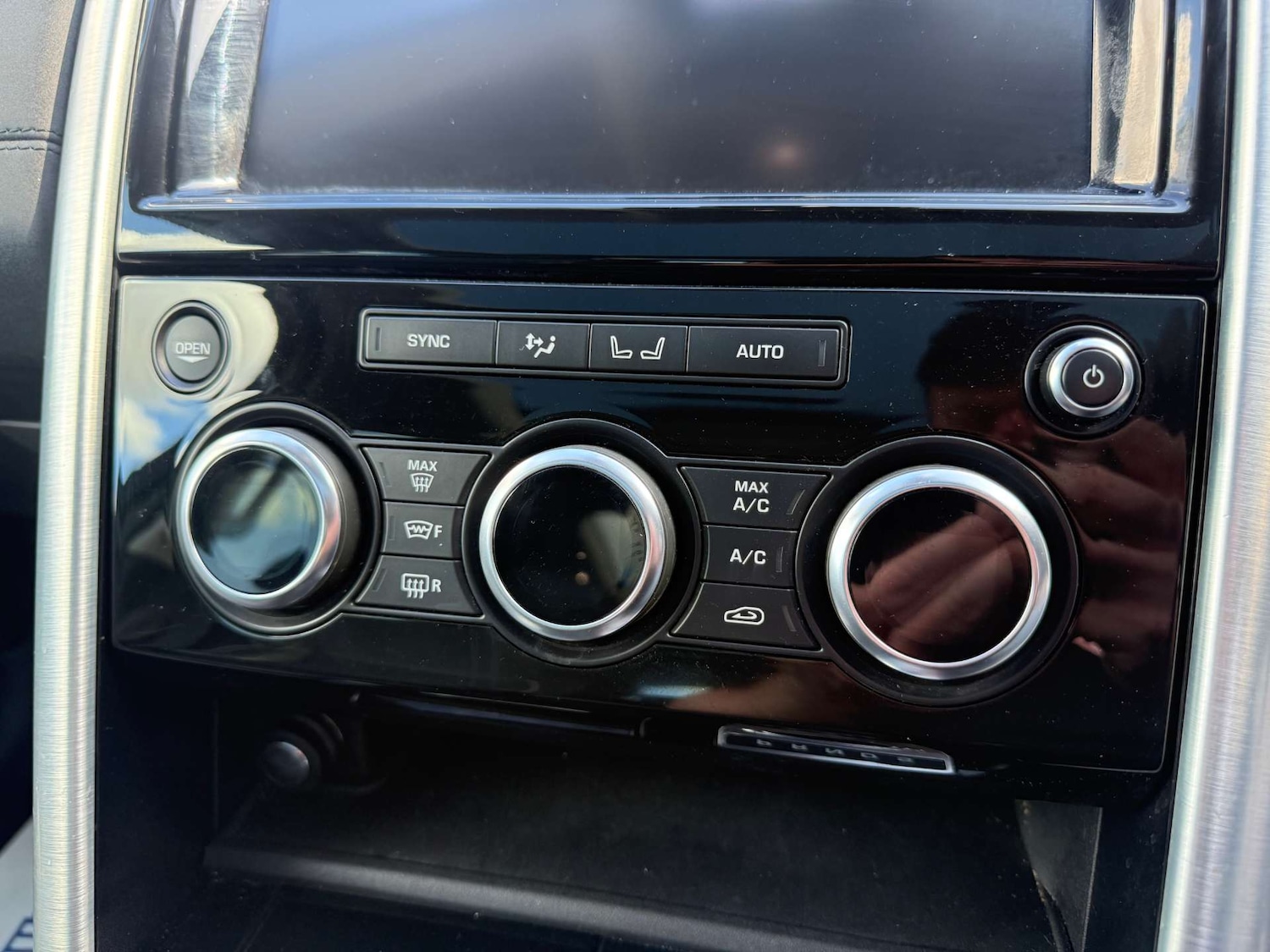 Used Land Rover Discovery 2018 for sale - 77656590: Photo 19