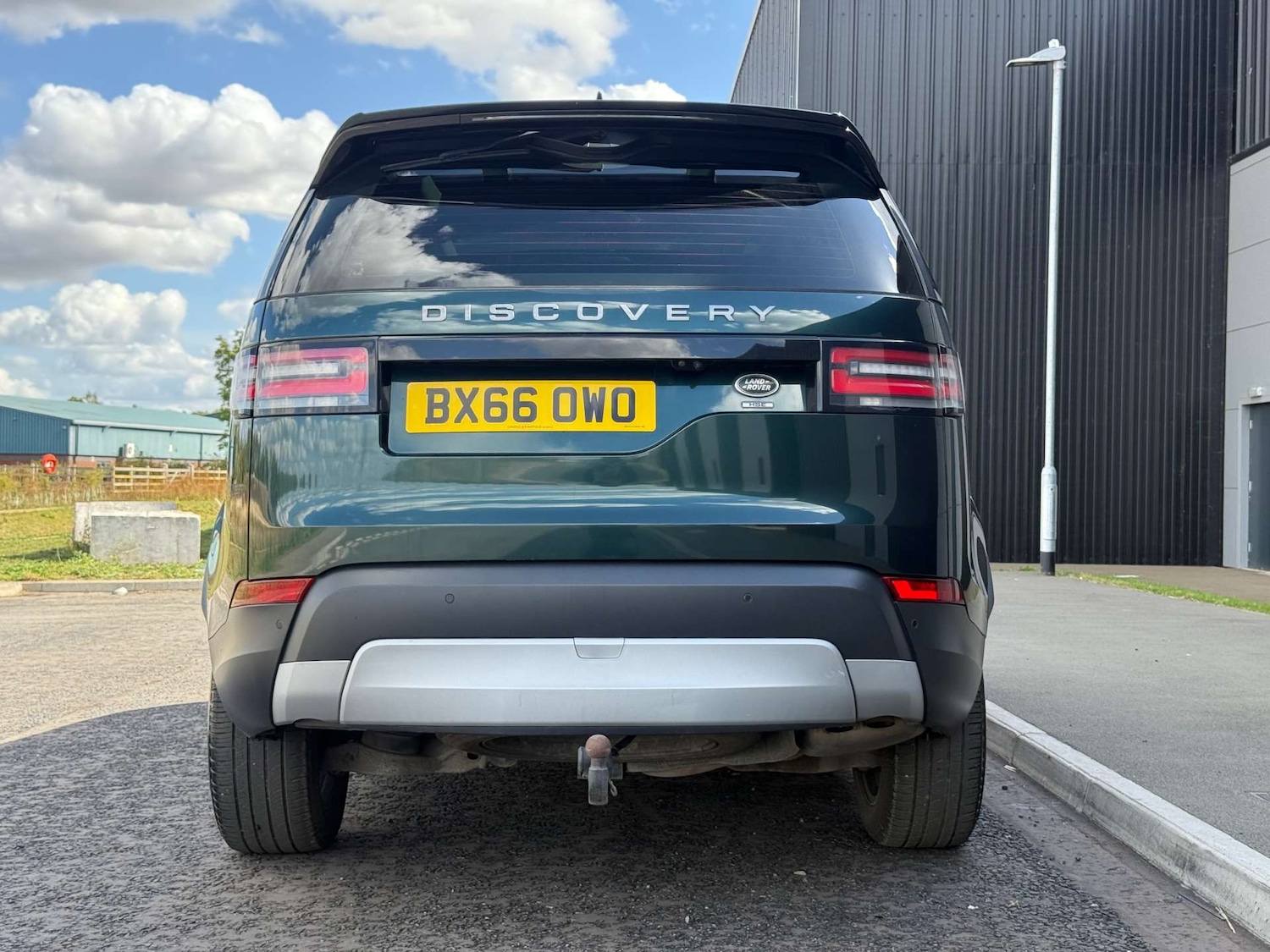 Used Land Rover Discovery 2018 for sale - 77656590: Photo 3