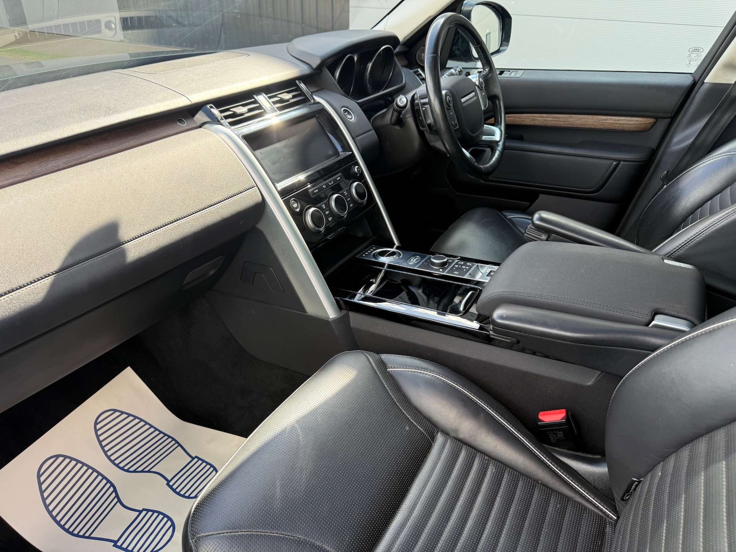 Used Land Rover Discovery 2018 for sale - 77656590: Photo 31