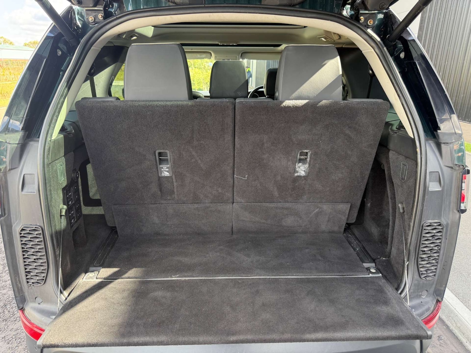 Used Land Rover Discovery 2018 for sale - 77656590: Photo 37