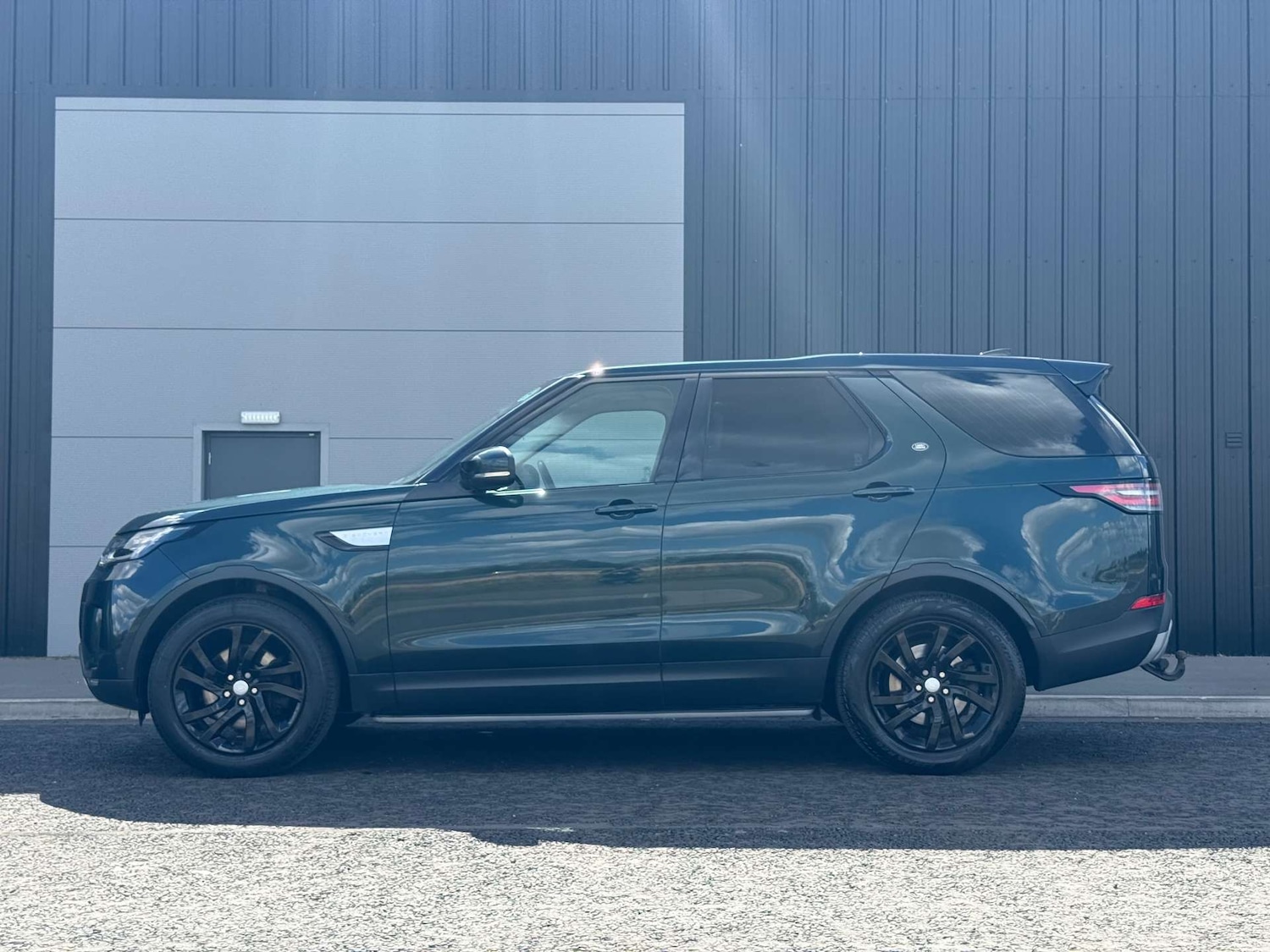 Used Land Rover Discovery 2018 for sale - 77656590: Photo 9