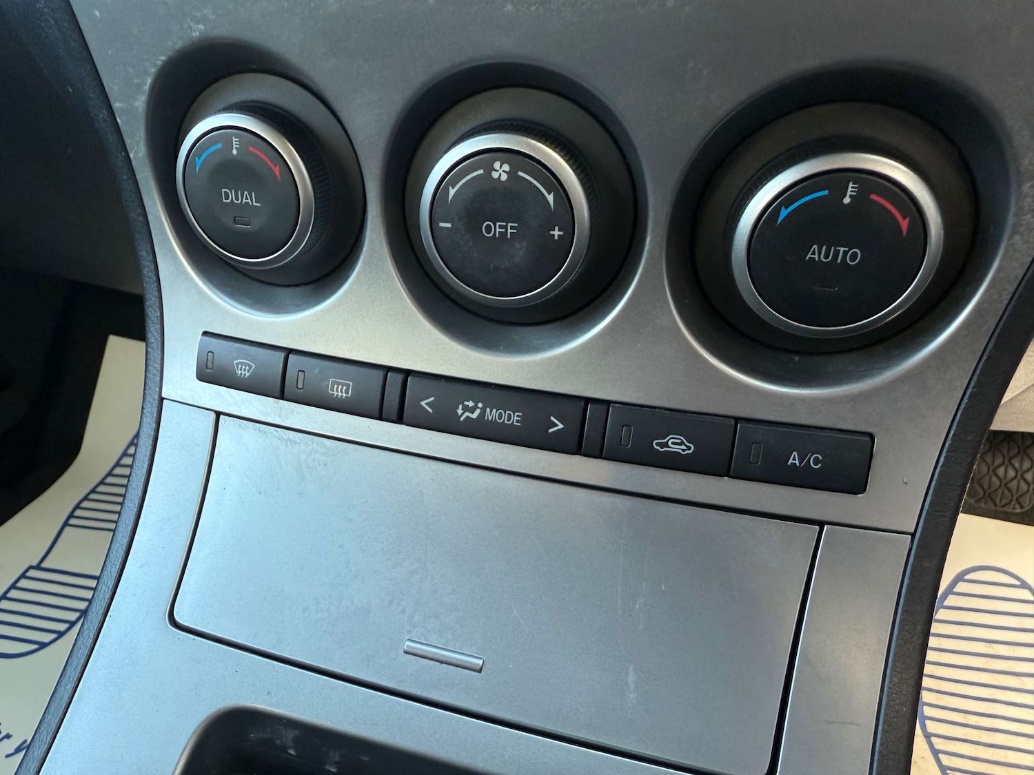 Used Mazda Mazda3 2011 for sale - 76068140: Photo 12