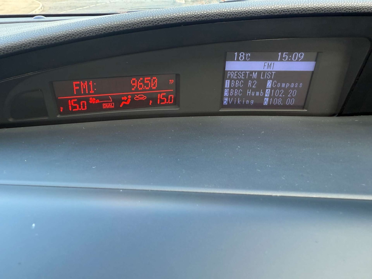 Used Mazda Mazda3 2011 for sale - 76068140: Photo 13