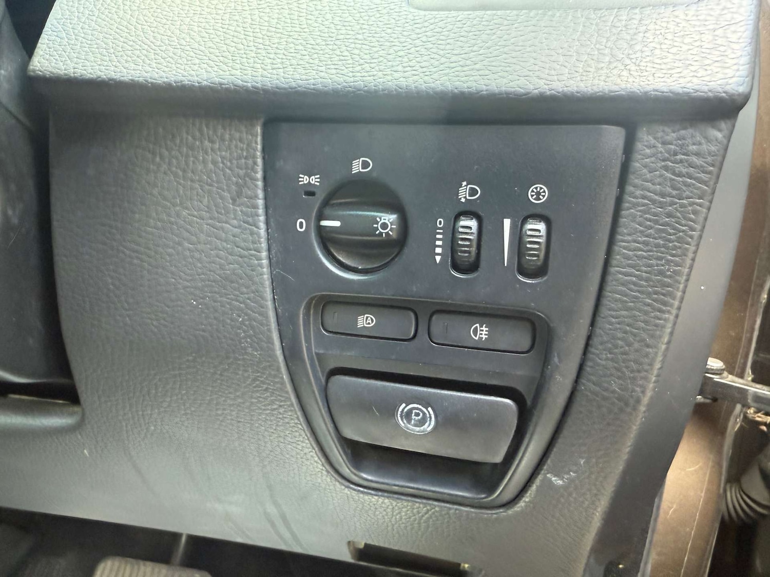 Used Volvo XC90 2014 for sale - 76281749: Photo 13