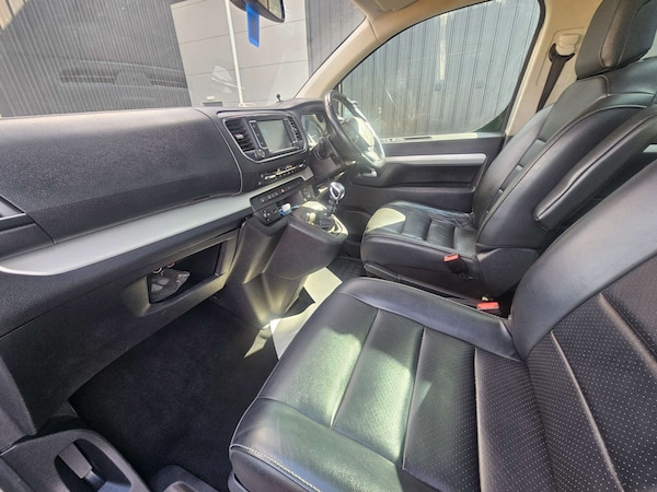 Used Peugeot Traveller 2018 for sale - 75666661: Photo 10