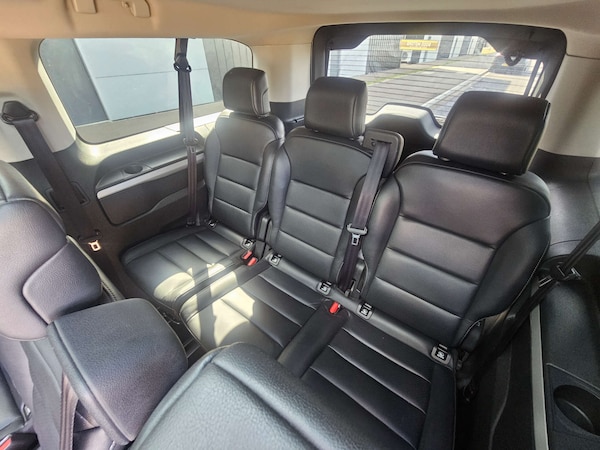 Used Peugeot Traveller 2018 for sale - 75666661: Photo 11