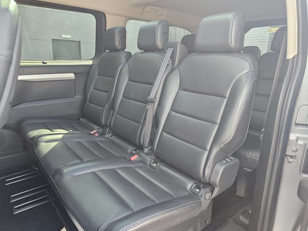 Used Peugeot Traveller 2018 for sale - 75666661: Photo 12