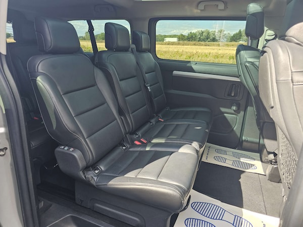 Used Peugeot Traveller 2018 for sale - 75666661: Photo 16