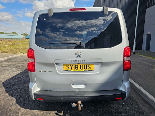 Used Peugeot Traveller 2018 for sale - 75666661: Photo 9