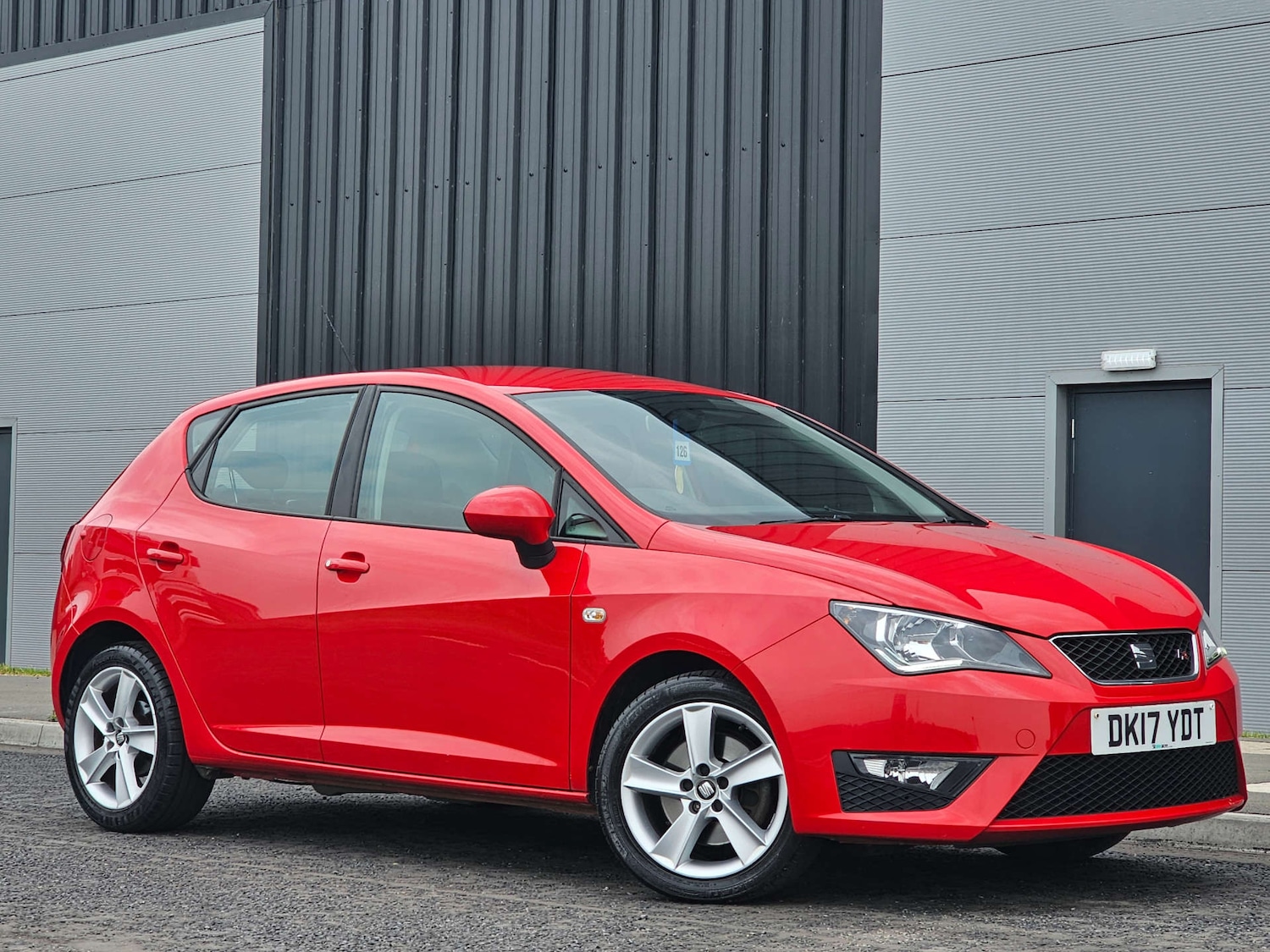 Used SEAT Ibiza 2017 for sale - 76602028: Photo 1