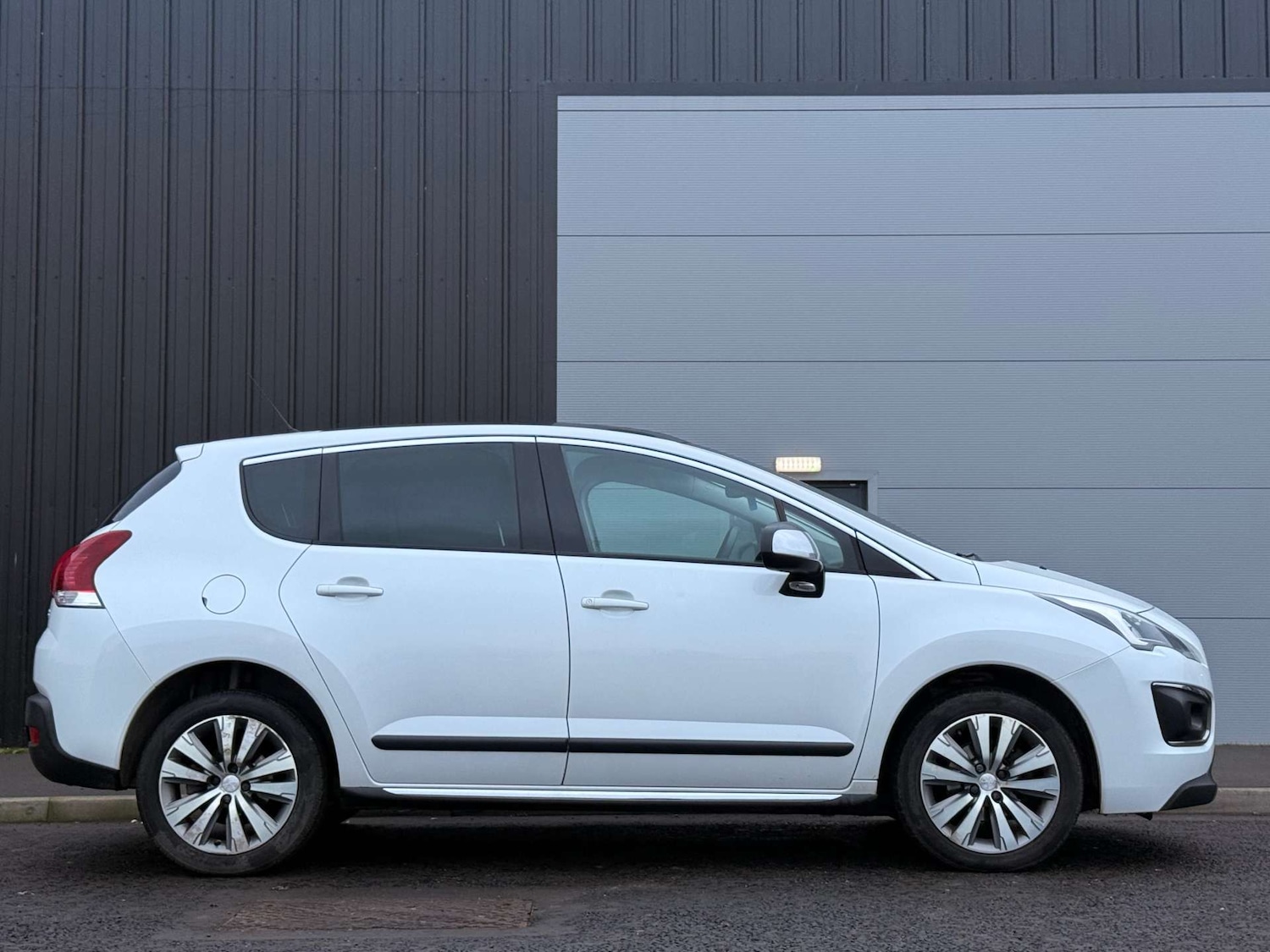 Used Peugeot 3008 2015 for sale - 76495890: Photo 7