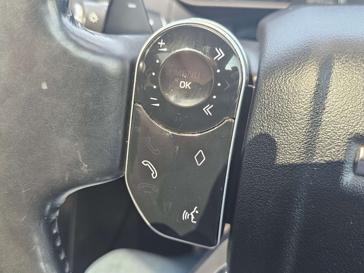 Used Land Rover Discovery 2019 for sale - 76601788: Photo 30